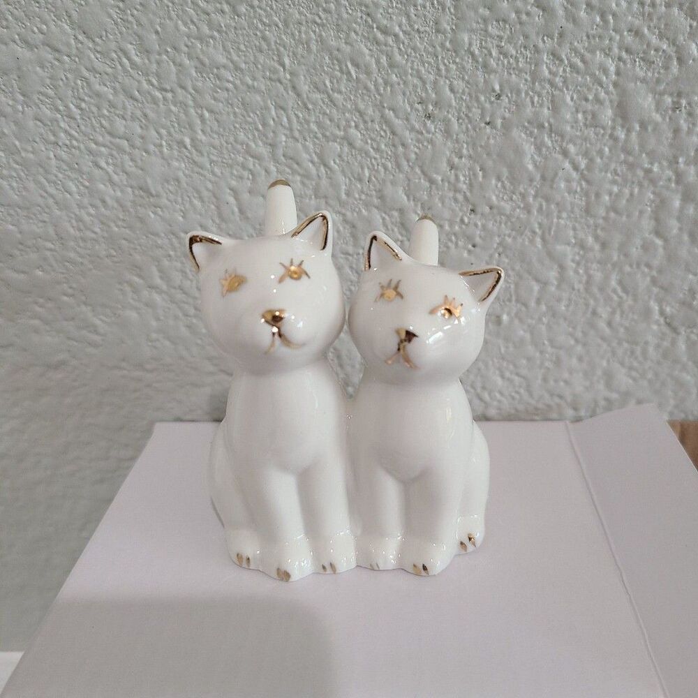Ceramic Cat Ring Holder Gold Plated